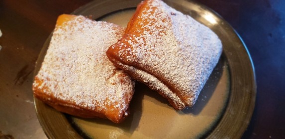 Fluffy beignets